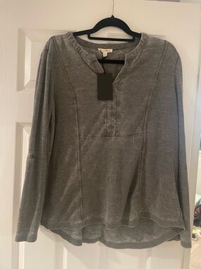Jane and Delancey Gray Long-Sleeve Henley Top